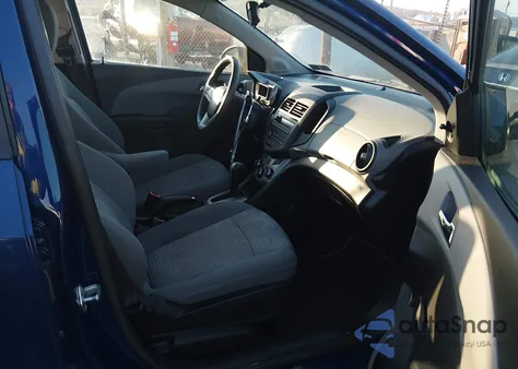 2013 Chevrolet Sonic Ls Auto z USA, uszkodzony, nr VIN 1G1JA5SG9D4167151